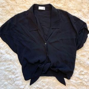 Aritzia Wilfred The Tie-Front Cropped Blouse